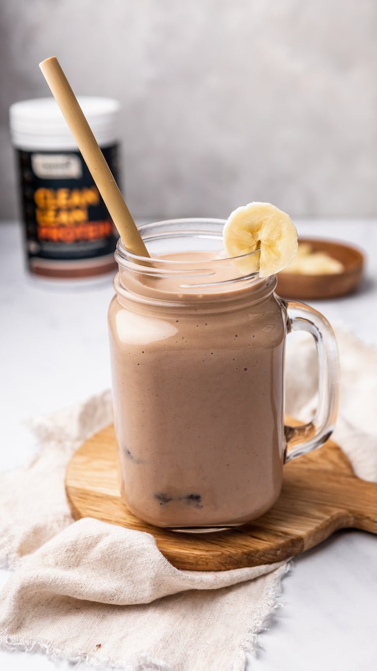 Peanut Butter, Date and Oat Smoothie - Nuzest UK