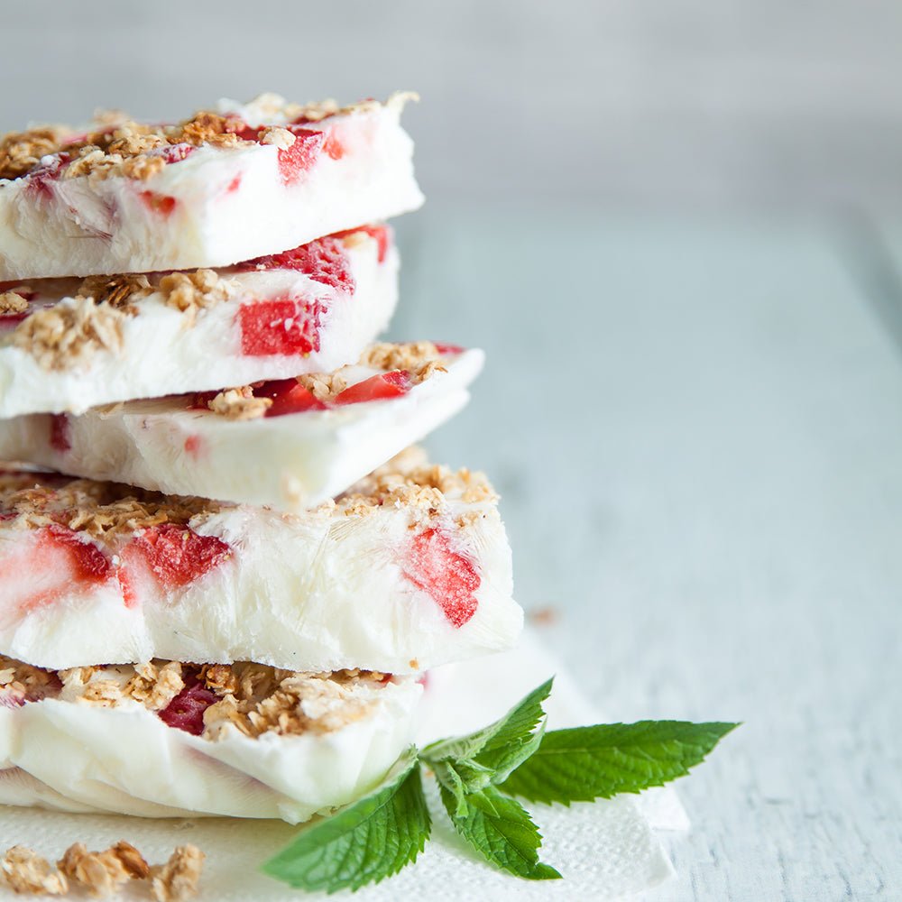 Strawberry Yogurt Bark - Nuzest UK