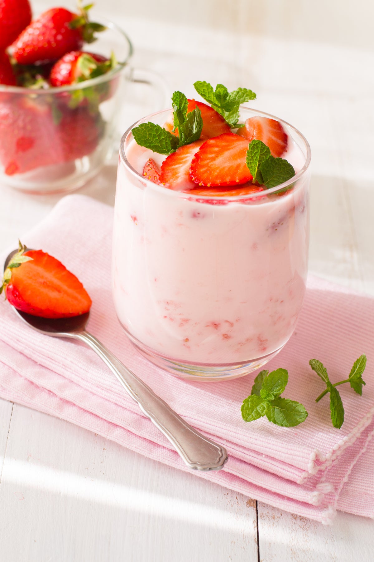 Wild Strawberry Breakfast Smoothie - Nuzest UK